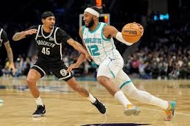 Okogie Reunites With Durant at Houston Rockets