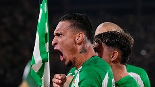 Antony denies Ange Postecoglou first win